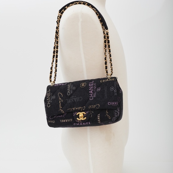 CHANEL PRINTED LOGO BLACK DENIM LARGE GRAFFITI FLAP BAG (2021) - Picture 9 of 9